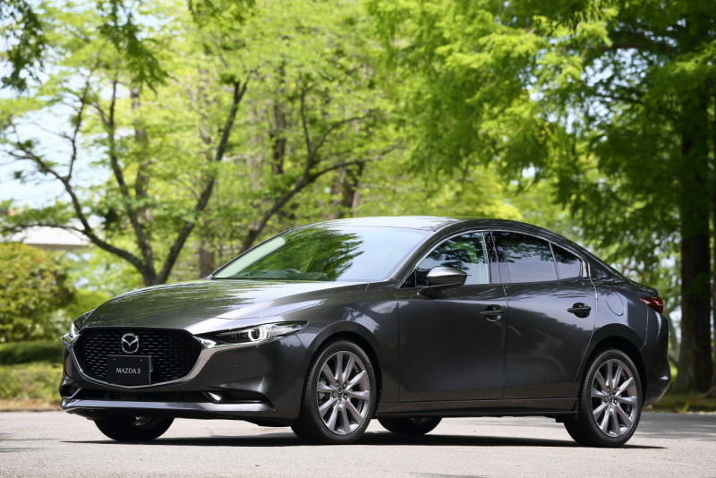 「マツダ・第7世代第1弾のエクステリアは、圧倒的な美しさで勝負をかける【新型Mazda3発表】」の12枚目の画像