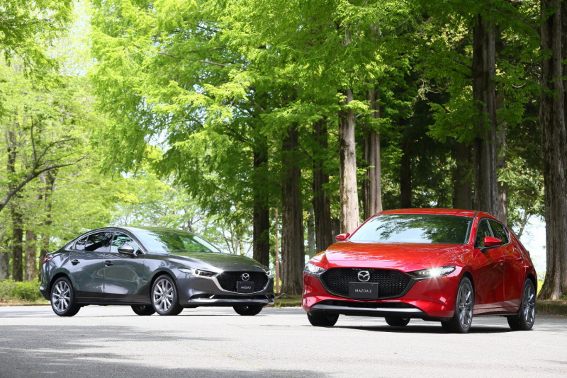 「シンプルでも美しく、クラスを超えた質感が自慢のインテリア【新型Mazda3発表】」の8枚目の画像