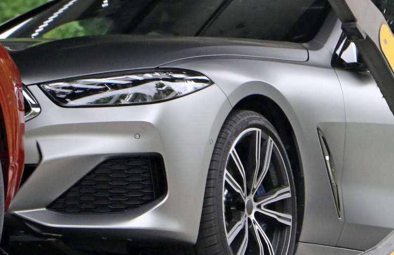 「公開直前の美しすぎる4ドアクーペ「BMW 8シリーズ グランクーペ」をキャッチ」の2枚目の画像