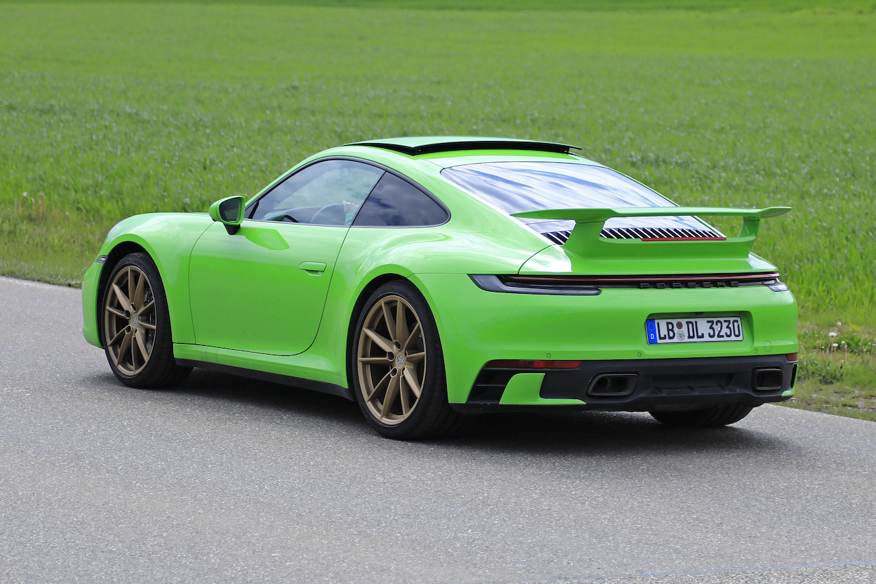 Порше 911 Jet Green