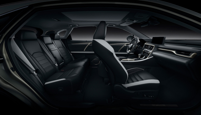 「【新車】新型レクサス・RXのインテリアは好評の質感の高さはそのままに利便性を向上」の8枚目の画像