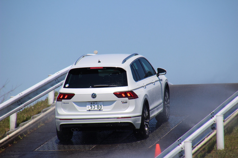 「VW・ティグアン 4MOTION（4WD）の滑りやすい坂道での実力は？【Volkswagen Tech Day 2019】」の3枚目の画像