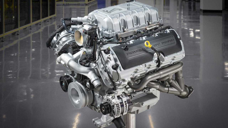 「新型シェルビーGT500、世界最強のスーパーチャージャーV8を搭載。出力は驚異の760馬力」の2枚目の画像