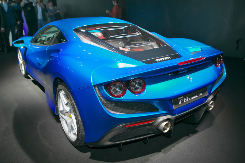 「【新車Ferrari F8 Tributo】フェラーリ史上最強のV8モデルと呼び声の高い「F8トリブート」が日本初披露！価格は約3300万円から」の7枚目の画像