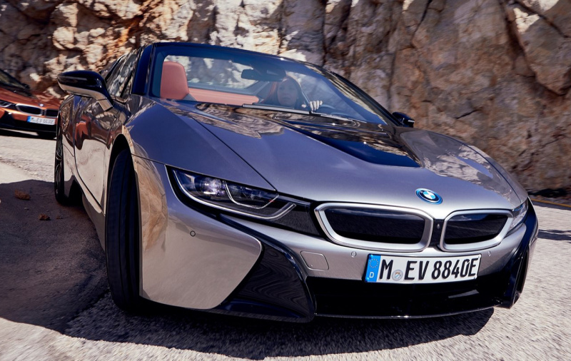「BMW・i8の新型モデルが開発中との噂。600馬力のフルEVが有力か？」の4枚目の画像