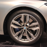 「40％も大型化されたキドニーグリルが迫力満点。新型BMW 7シリーズの発売がスタート」の2枚目の画像ギャラリーへのリンク