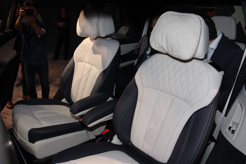 「「BMW X7」がデビュー。BMWのSAVで最大サイズの3列シートを備え、価格は10,790,000円〜」の1枚目の画像