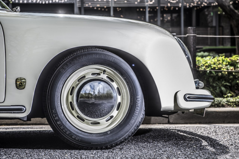 「伝統の『ヨコハマ G.T. SPECIAL』が復活。旧車の足もとをオシャレに演出するホビータイヤのホントの性能をチェック！（PR）」の1枚目の画像
