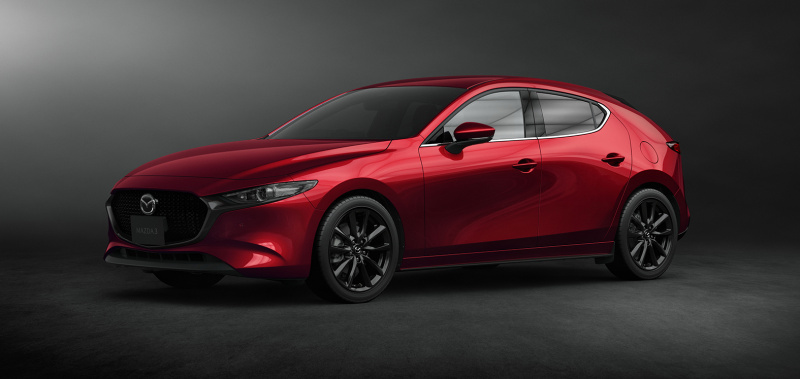 「新型Mazda3のデザインは「手間暇をかけた」シンプル？」の1枚目の画像