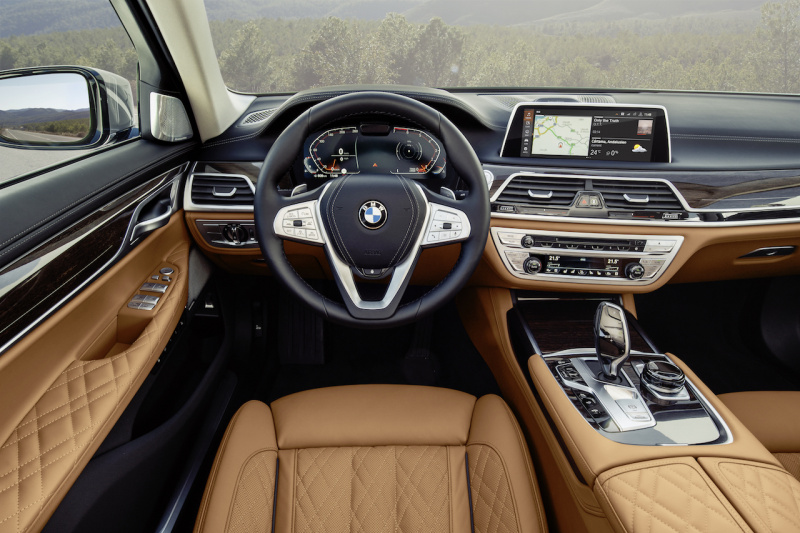 「40％も大型化されたキドニーグリルが迫力満点。新型BMW 7シリーズの発売がスタート」の23枚目の画像