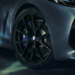 「【新車】超豪華装備が光る！ BMW 8シリーズ クーペの10台限定車「BMW M850i xDrive First Edition」」の1枚目の画像ギャラリーへのリンク