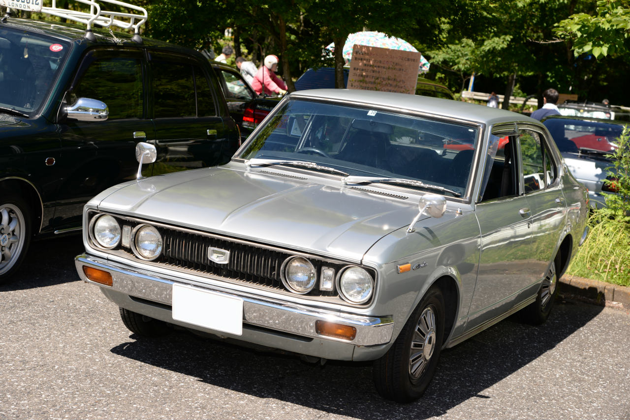 ハチロク、ヨタハチ、カローラ、カリーナ懐かしさで涙モノの旧車が 