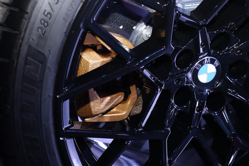 「BMWのフラッグシップ、625ps/750Nmの4.4L V8ターボを積む新型「BMW M8」が登場!!  価格は2230万円〜」の10枚目の画像