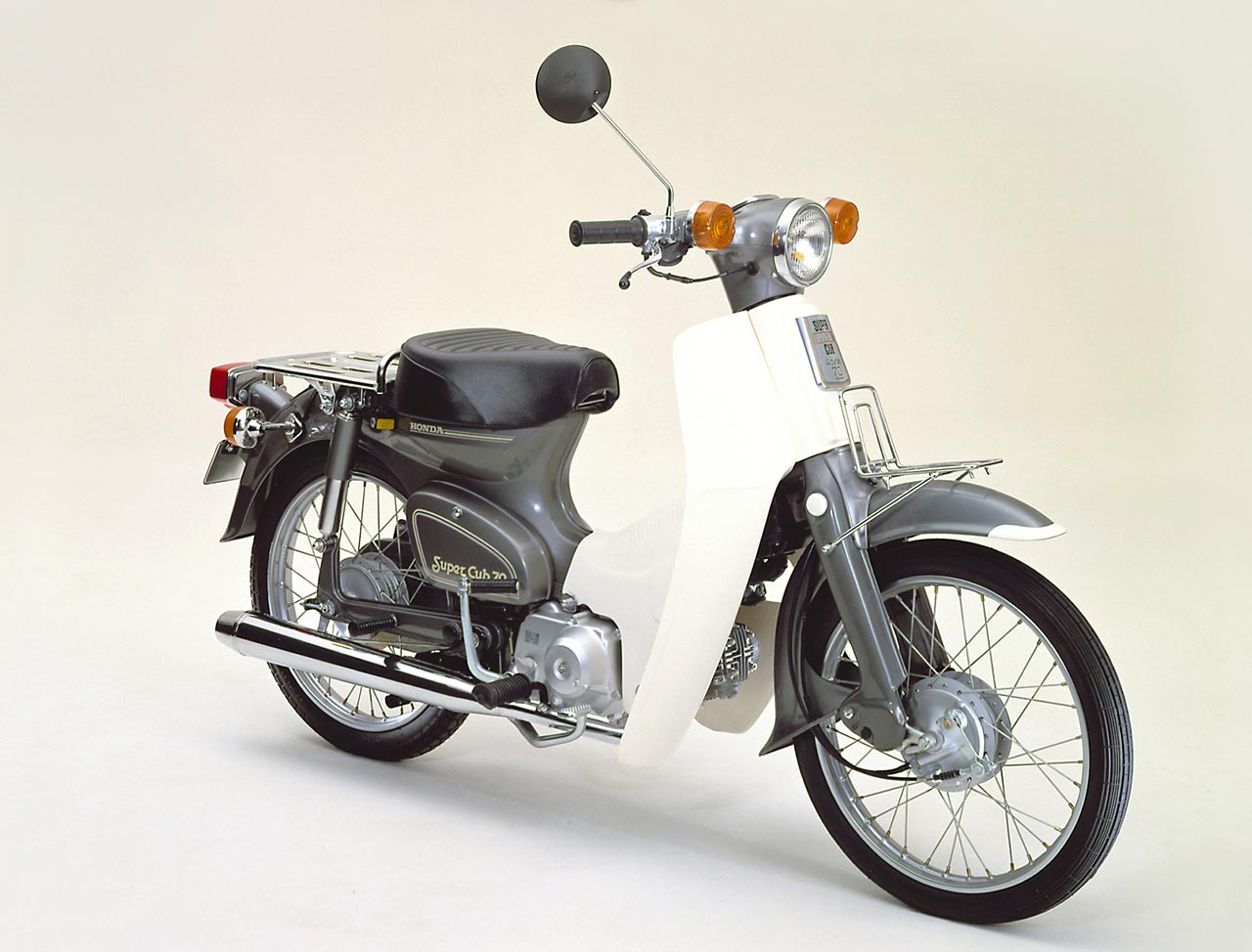 スーパーカブhistory 1966年 1981年 行灯カブ ハンターカブ 赤カブなど多彩なモデルが登場 Clicccar Com スーパーカブhistory 1966年 1981年 行灯カブ ハンターカブ 赤カブなど多彩なモデルが登場 Clicccar Com