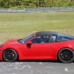 開発中の新型ポルシェ・911 タルガ4の最強モデル「タルガ4 GTS」をキャッチ。0-100km/h加速3.5秒！ - Porsche 992 Targa 7