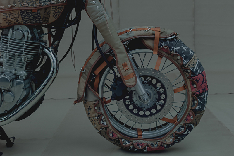 「ついにバイクが服を着る時代へ！ヤマハが発表した人とマシンが服を共有する価値観がマジで新しい【人機官能】」の4枚目の画像