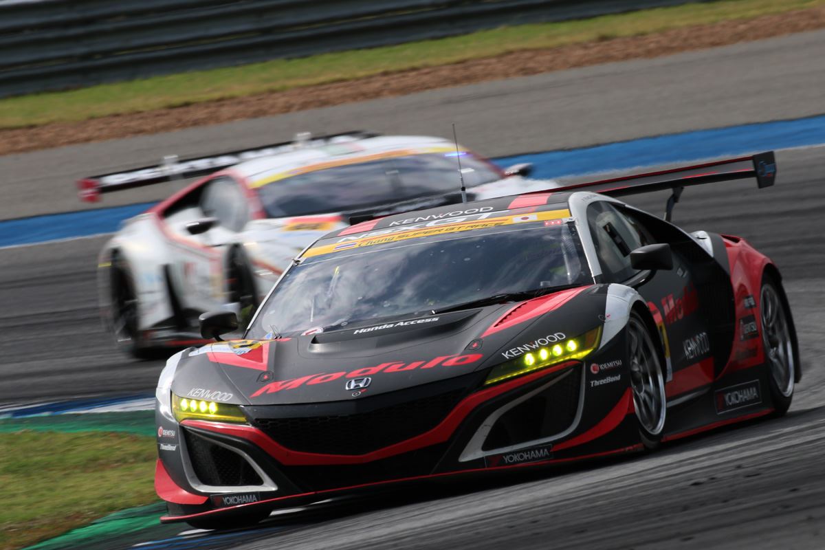 Super Gt19 ホンダmodulo勢のタイラウンド 34号車nsx Gt3は大どんでん返しのポイントゲット 64号車もgt500ホンダ勢トップ Clicccar Com