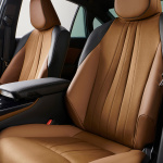 「【新車】トヨタ・クラウンに「こがね」色の内装色を選択できる特別仕様車「Elegance Style」が設定」の7枚目の画像ギャラリーへのリンク