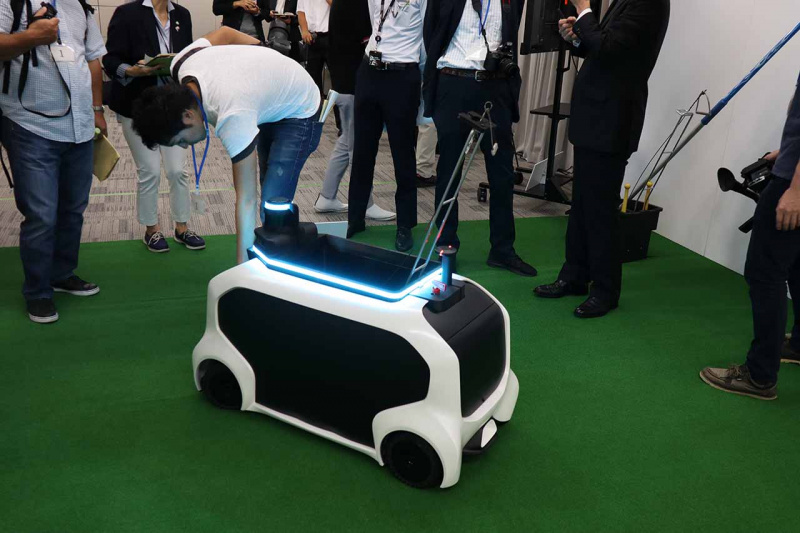 「トヨタの「もの作り」技術で作られた自律走行型投てき競技サポートロボット【東京2020オリンピック・パラリンピック競技大会】」の4枚目の画像