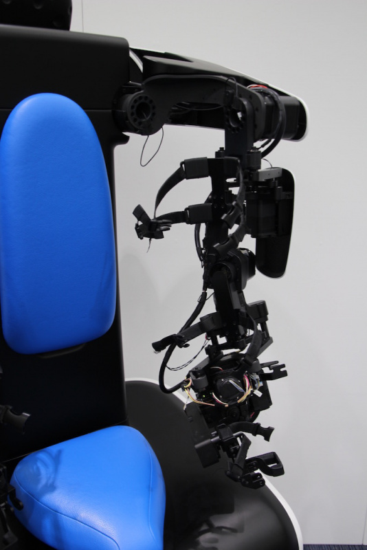 「トヨタ自動車が提供する「バーチャルな移動」で活躍するヒューマノイドロボット「T-HR3」とは？【 東京2020オリンピック・パラリンピック競技大会】」の14枚目の画像