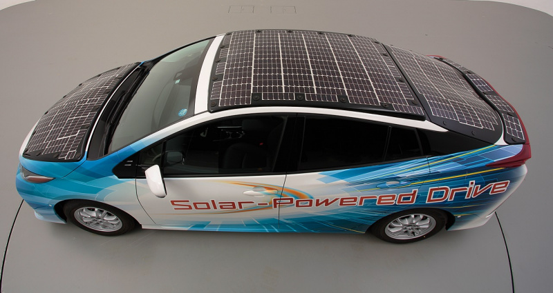「トヨタとシャープが高効率「太陽電池パネル」搭載プリウスで公道実験！」の4枚目の画像