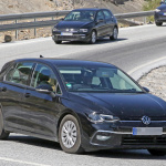 新型VW・ゴルフのプロトタイプをキャッチ。新開発マイルドHVの電気走行は80km！ - Volkswagen Golf 13