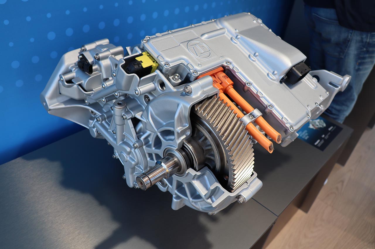 「EVも変速機が必要だった！ZFが世界初公開した「2速電動ドライブ」がEVの常識を変える【ZFテクノロジーデイ2019】」の2枚目の画像