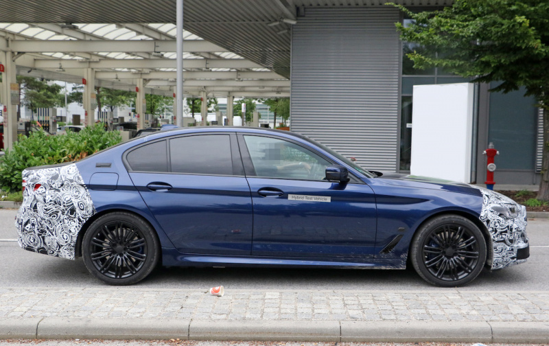 「ヘッドライトが変更に!?　BMW・5シリーズの改良型プロトタイプをキャッチ」の6枚目の画像