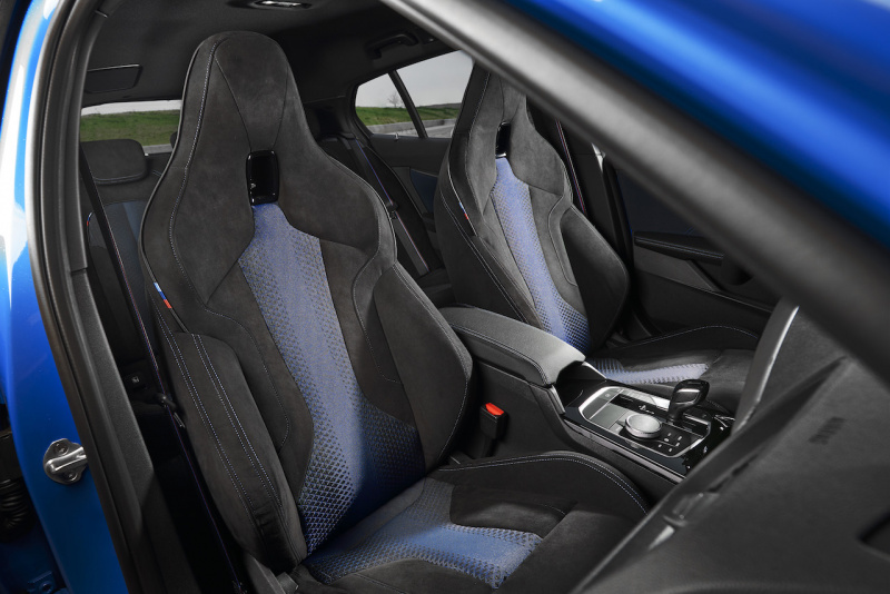 「FF化された3代目「BMW 1シリーズ」は、新しいデザインのキドニーグリルが新時代を主張【新車】」の11枚目の画像