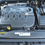 「VW・ゴルフシリーズにディーゼルエンジンモデルが新設定。340Nmの強大トルクを軽く受け止めるシャシーにも注目」の13枚目の画像ギャラリーへのリンク