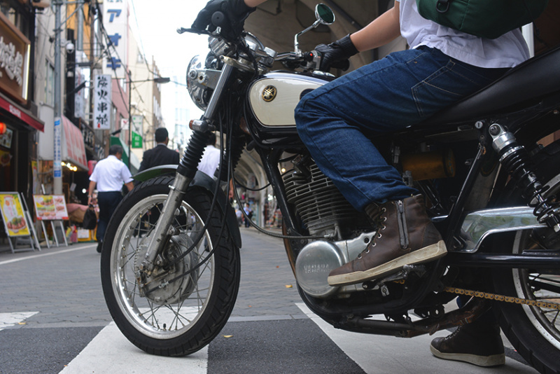 画像｜ガエルネ ボヤージャーは街でも履けるカジュアルなバイク用