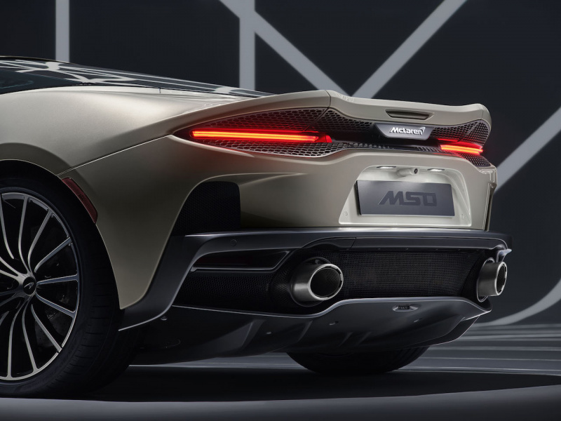 「McLaren GTをベースに、ゴージャスな内外装をまとった「New McLaren GT by MSO」が初公開」の12枚目の画像
