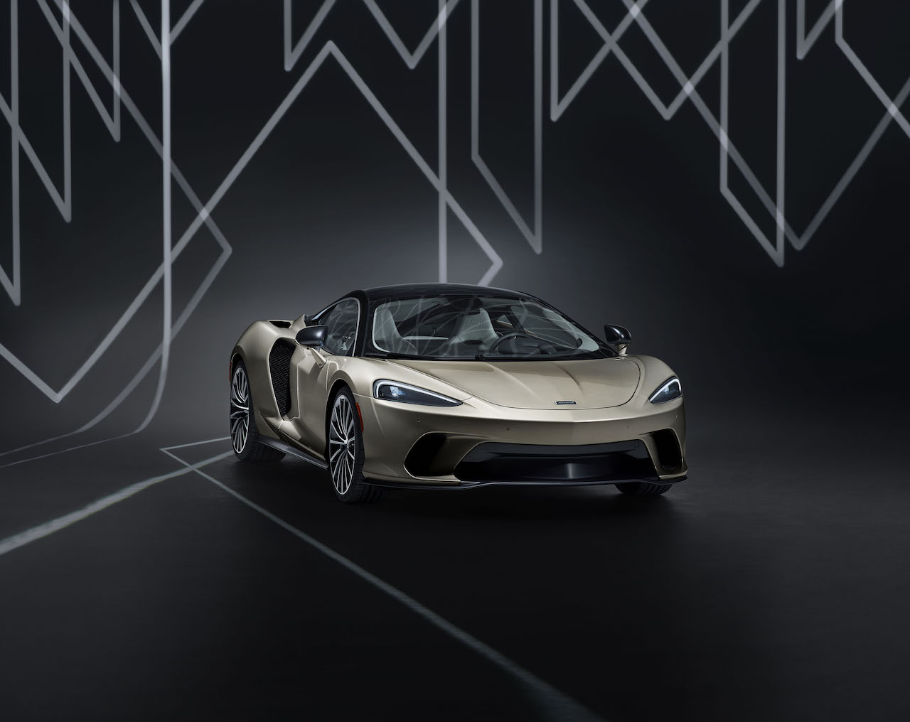 Mclaren Gtをベースに ゴージャスな内外装をまとった New Mclaren Gt By Mso が初公開 Clicccar Com