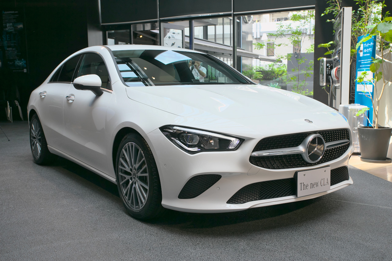 新車】メルセデス・ベンツがAMG A35 4マチックと新型CLAを発表！ 盤石