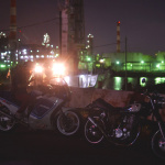 夜ツーは夏バイクの醍醐味！工場地帯と夜の街でフォトジェニックな時間を楽しもう【探検】 - 