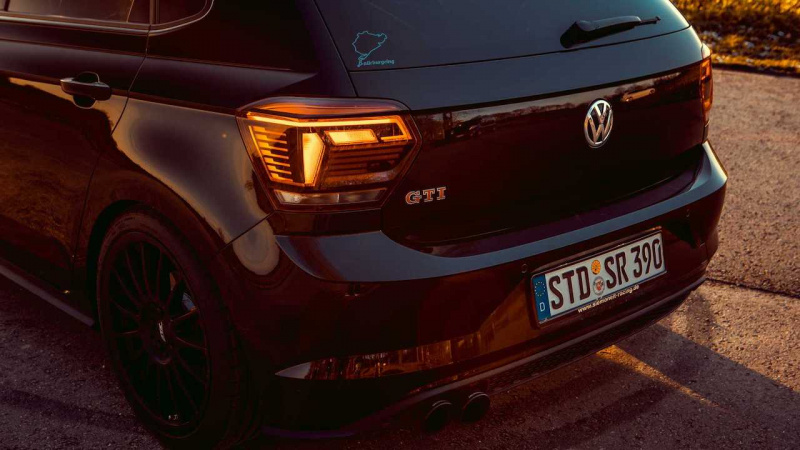 「兄貴分のゴルフGTIを凌ぐ、320馬力の「ヤバ過ぎる」VW ポロを独チューナーが初公開」の7枚目の画像