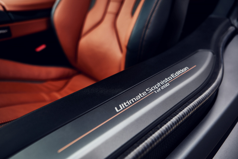 「BMW i8クーペ／ロードスターに世界限定200台の「Ultimate Sophist Edition」を設定【新車】」の5枚目の画像