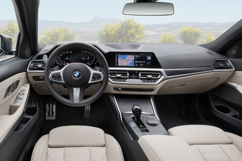 「新型BMW 3シリーズに待望のツーリング（ステーションワゴン）が登場【新車】」の3枚目の画像