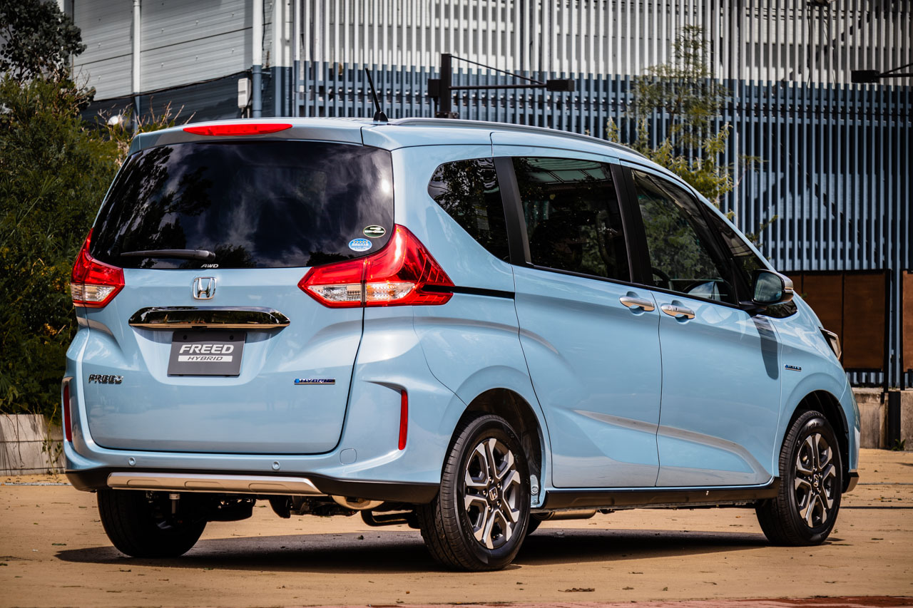 希少な新車外し】ホンダ GT系 フリード Crosstar（クロスター）純正