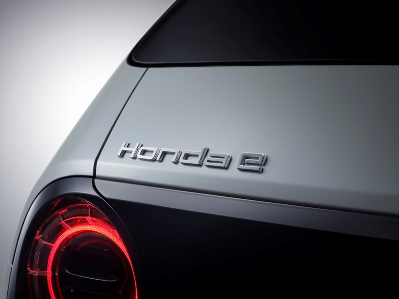 「「Honda e」の日本発売は2020年。気になる価格は欧州で約350万円【フランクフルトモーターショー2019】」の12枚目の画像