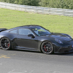 羊の革を被った狼!?　新型ポルシェ・911 GT3に550馬力のツーリングパッケージ設定へ - Porsche 911 GT3 Touring Package (5)