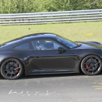 羊の革を被った狼!?　新型ポルシェ・911 GT3に550馬力のツーリングパッケージ設定へ - Porsche 911 GT3 Touring Package (6)