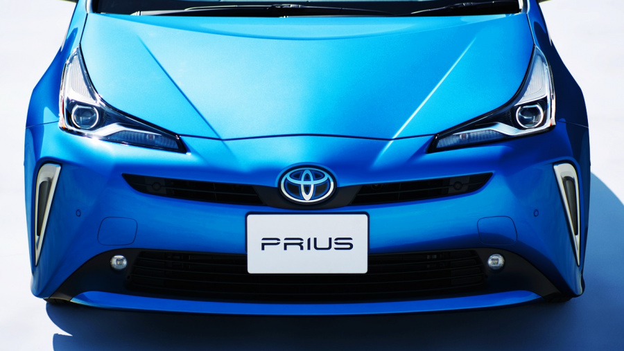 Toyota Prius 02 画像 脱出 バッテリーあがり救援ができる トヨタ ハイブリッド車の裏コマンド メンテナンスモード とは Clicccar Com
