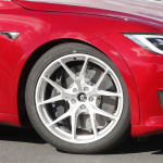 次世代パワートレイン「プレイド」で最速4ドアEV奪取へ！　テスラ「モデルS」のスペシャルモデルをキャッチ - Tesla Model S 100D + close up 7