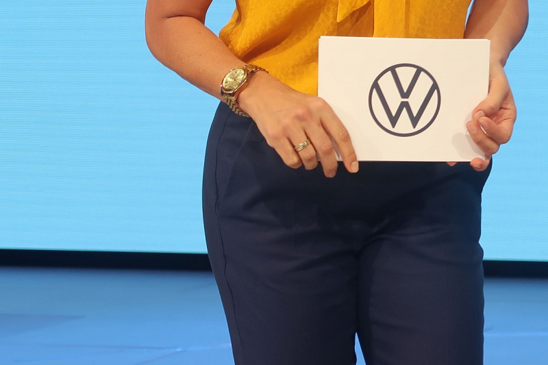 「VWのロゴマークが変わった理由は「ディーゼルゲート」にあり？【フランクフルトモーターショー2019】」の4枚目の画像