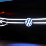 VWのロゴマークが変わった理由は「ディーゼルゲート」にあり？【フランクフルトモーターショー2019】 - 