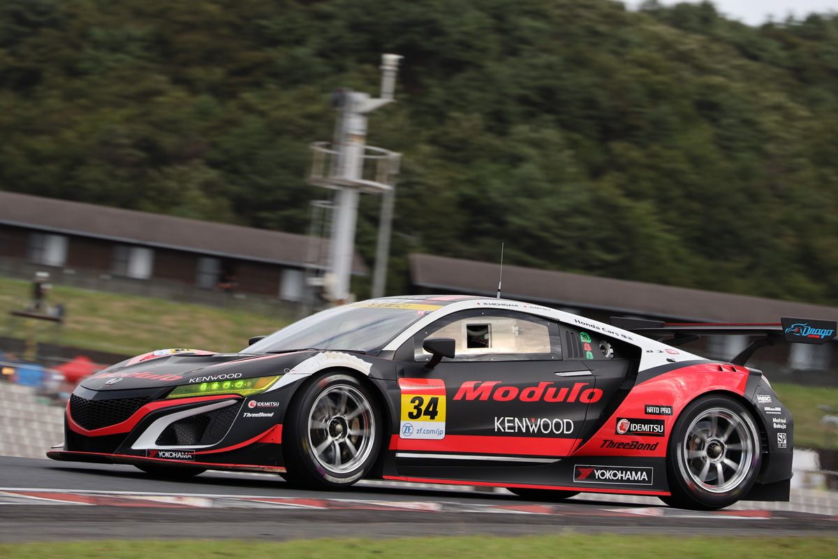 Modulo013 画像 Super Gt 19 荒れた路面と火山灰 に悩まされたmodulo勢のオートポリス予選 Clicccar Com