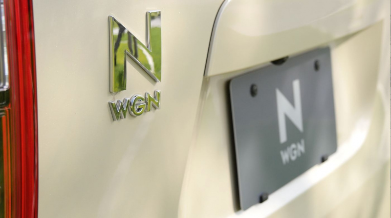 「新型N-WGNの完成度の高いエクステリアと視界の良さは秀逸！　でもインテリアの素材感があと一歩【元メーカー開発エンジニアの本音評価】」の4枚目の画像