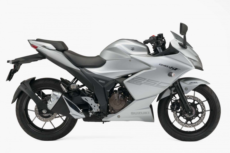 「新開発の油冷エンジンが搭載されたフルカウルスポーツバイク「スズキ・ジクサー SF 250」を参考出品【東京モーターショー2019】」の2枚目の画像