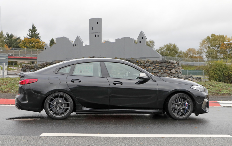 「公式写真よりもっとカッコいい開発車両発見！BMW「M235i xDrive」、11月ワールドプレミアへ」の4枚目の画像